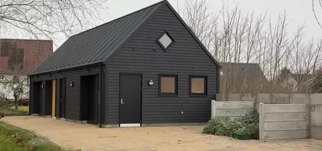 Maskinehus til Aadum Kirke.png